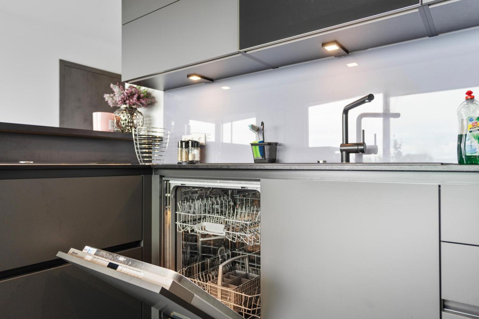 شقة Anytime - Penthouse Mit Terrasse Und Bergsicht FDH المظهر الخارجي الصورة